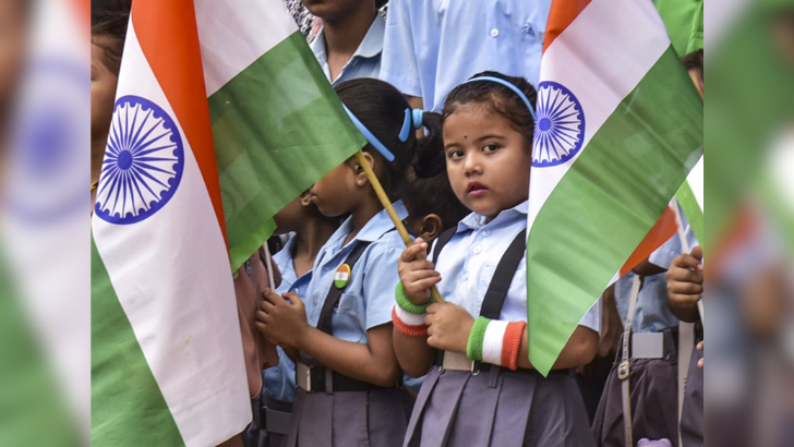https://www.salarnews.in/public/uploads/images/newsimages/maannewsimage15082025_185823_728x410 Design (2).png